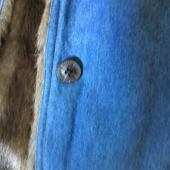 Denim and Company size small faux fur lined denim coat. SIZE S - Picture 5 of 7